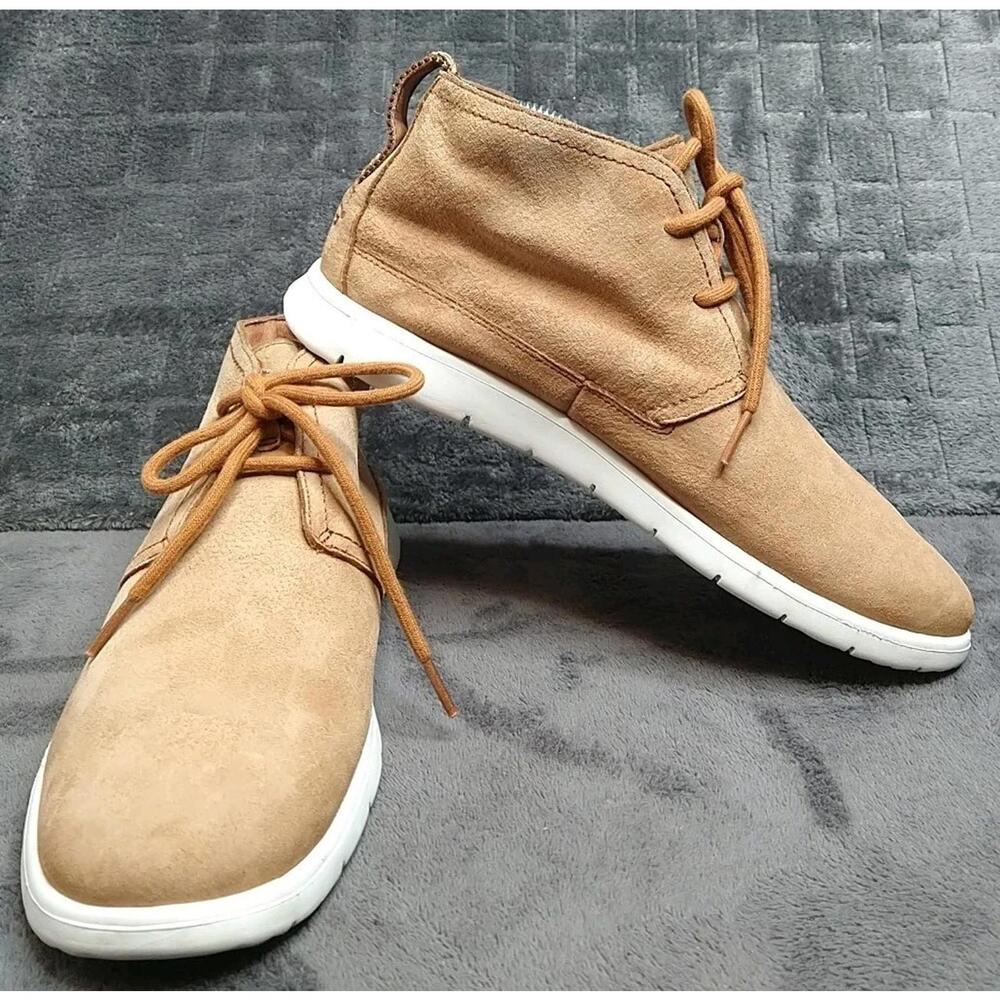 UGG Men's 7.5 Tan Suede Freamon Chukka Ankle Boot Shoes